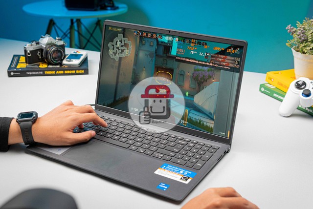 Laptop Dell Vostro 3520