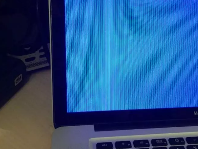 MacBook bị lỗi màn hình xanh