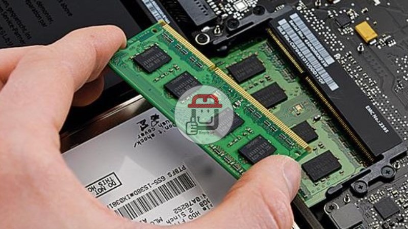 Máy tính/laptop có dung lượng RAM thấp