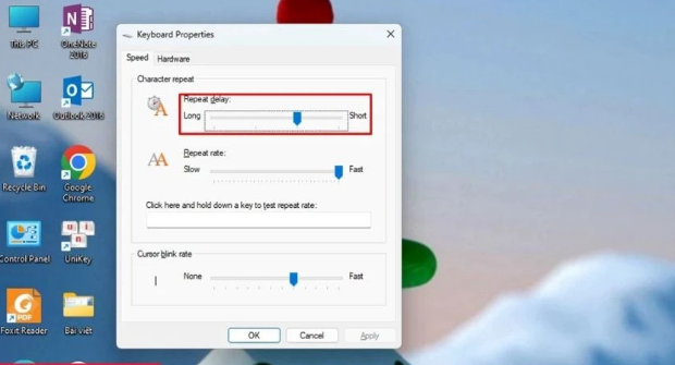 Sử dụng chuột để kéo thanh trượt trong phần Repeat delay sang vị trí Long